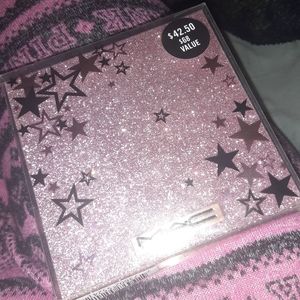 Blush and highlight palette